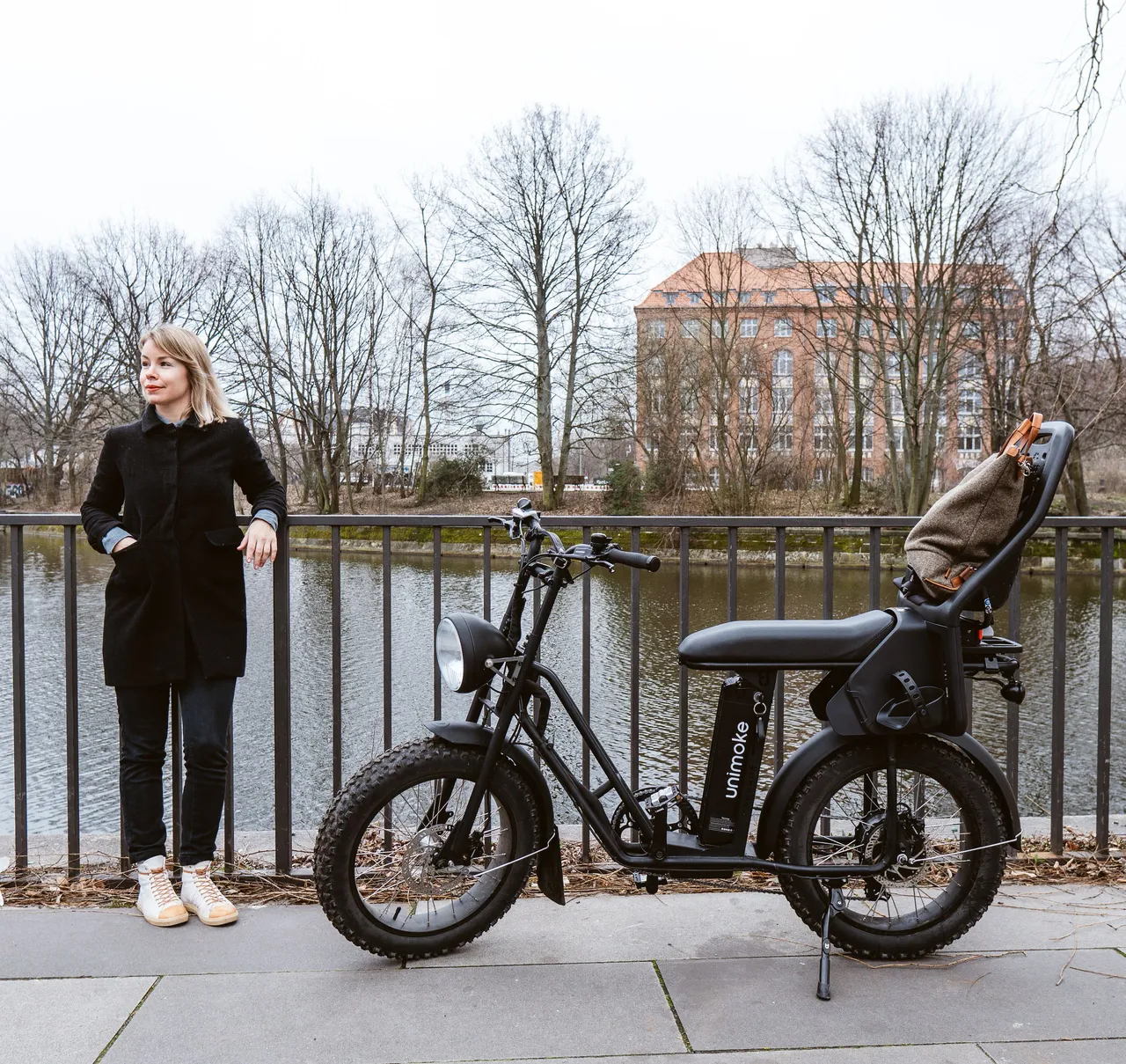 Uni swing store electric bike